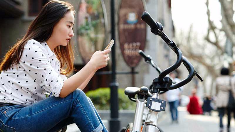 摩拜与 ofo 正在从低端出发颠覆滴滴？三家的机会与风险